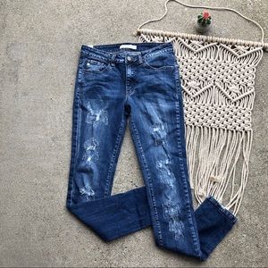 KanCan Distressed Jeans Size 27